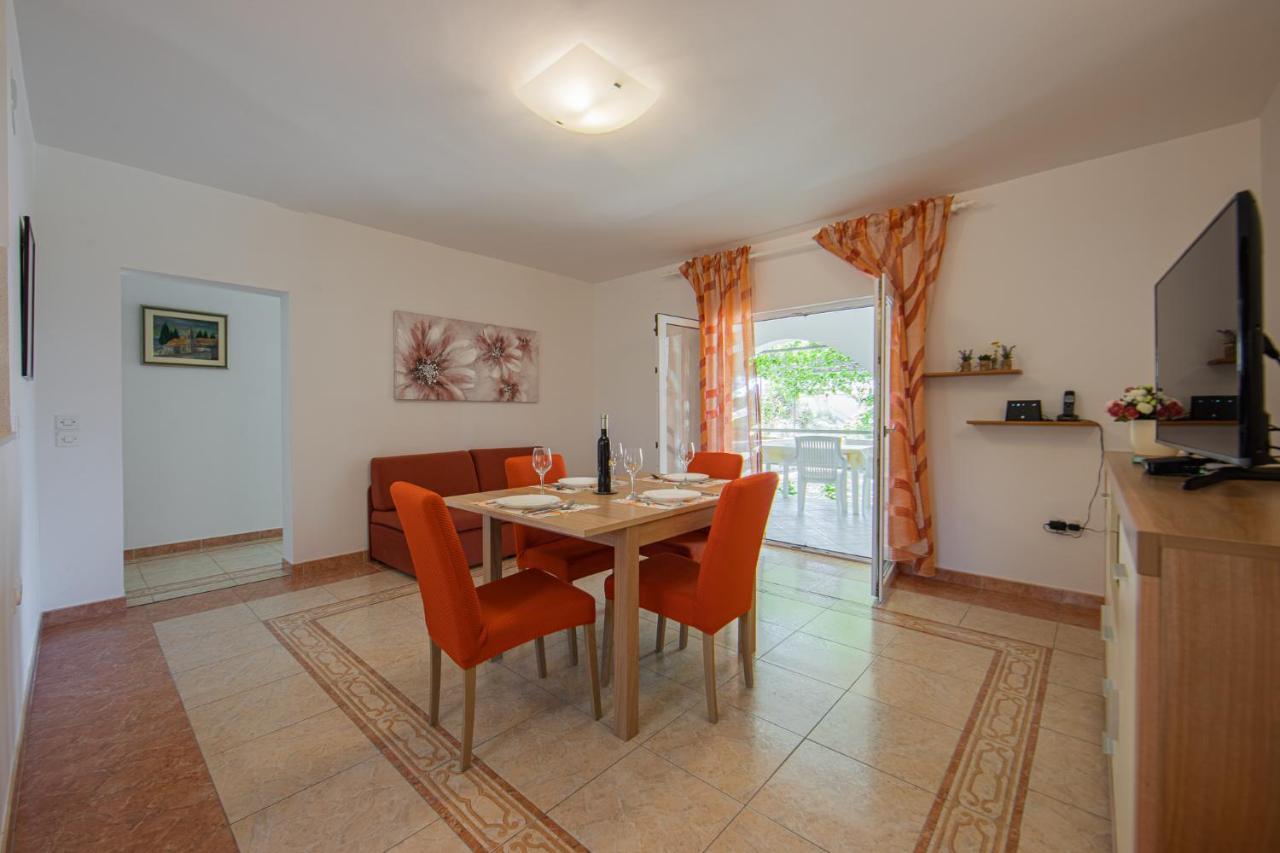 Apartmani Mares Ražanj Exterior foto