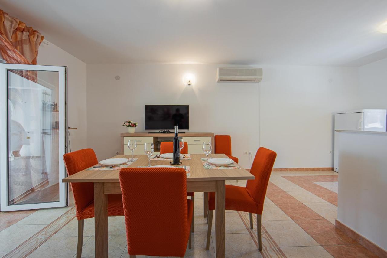 Apartmani Mares Ražanj Exterior foto