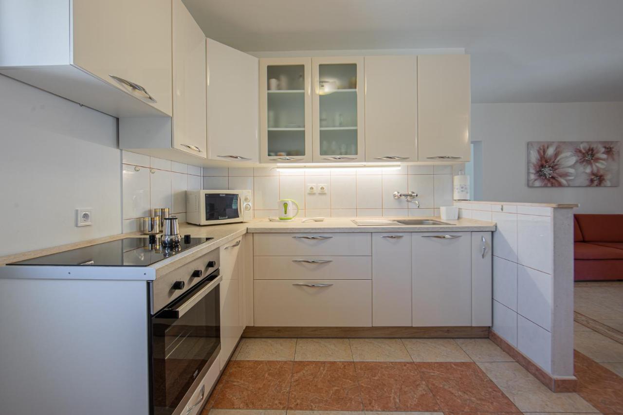 Apartmani Mares Ražanj Exterior foto